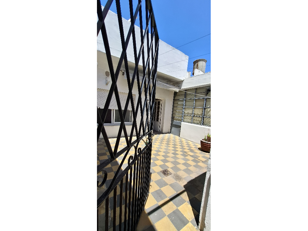 Venta PH de 2 ambientes, en Morón